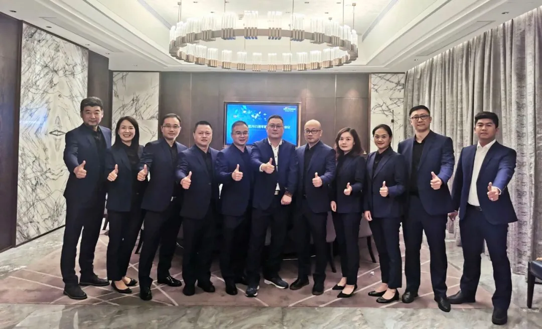 best365智能调整组织架构：放权、整合，再出发